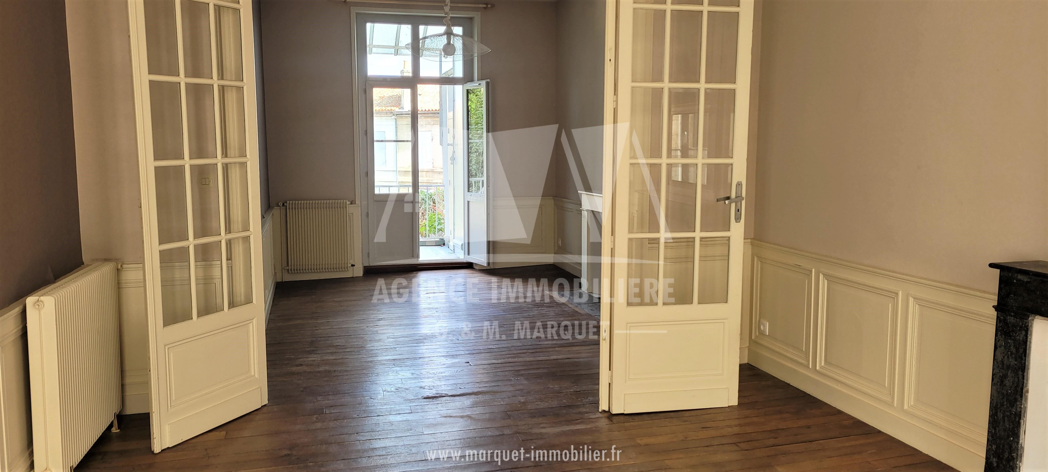 ANGOULEME - QUARTIER PREFECTURE